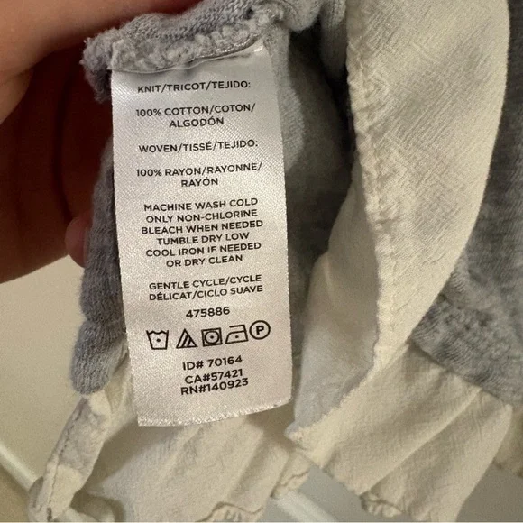 100% cotton LOFT Gray Top with Cream Hem - Picture 3 of 4